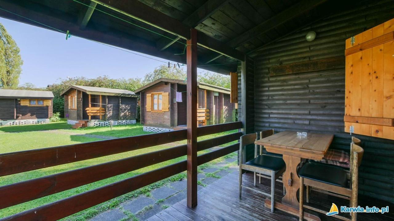 O.W. Sek Vila Karwia Exterior foto